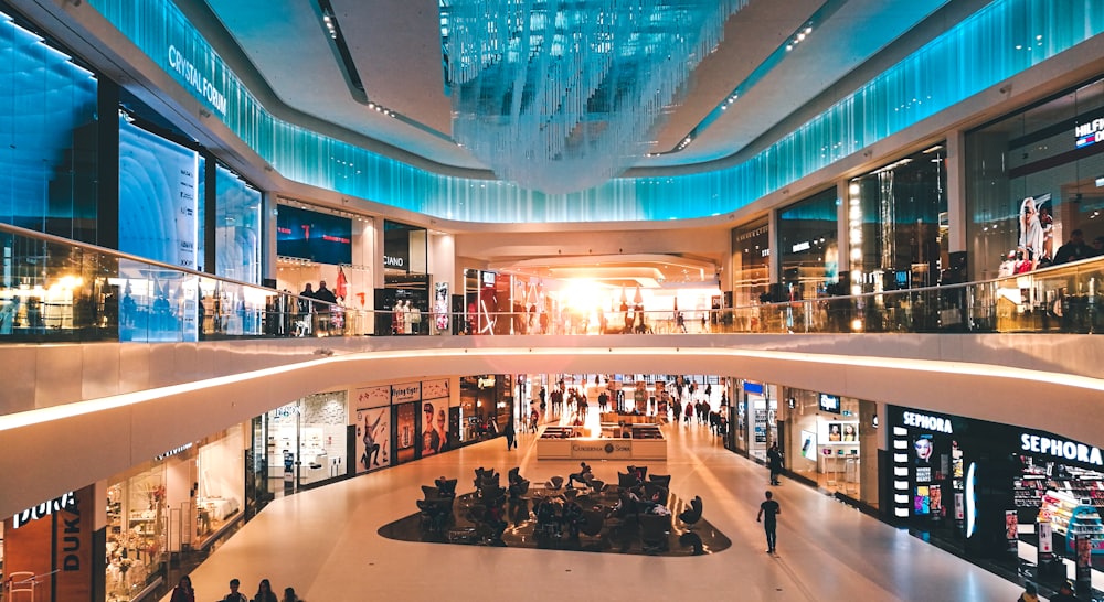 Orchard Road, Newton Food Centre & United Square close by